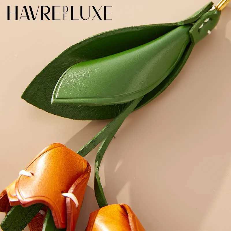 Flower cowhide leather bag charm for womens bag fashion advanced good texture hanging bag accessories J251121