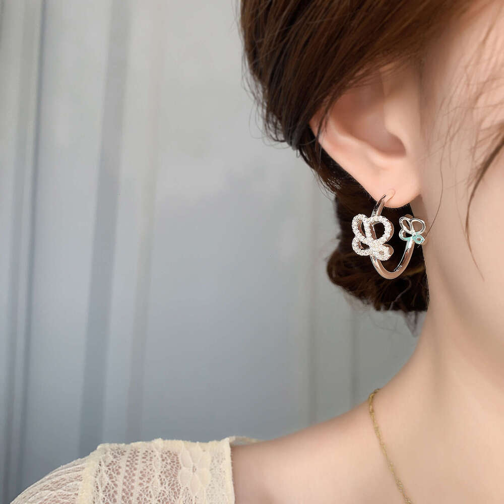 Luojia New Style Hollow Full Dia Letter Earrings Women's Ear Jewelry Brass Accessories