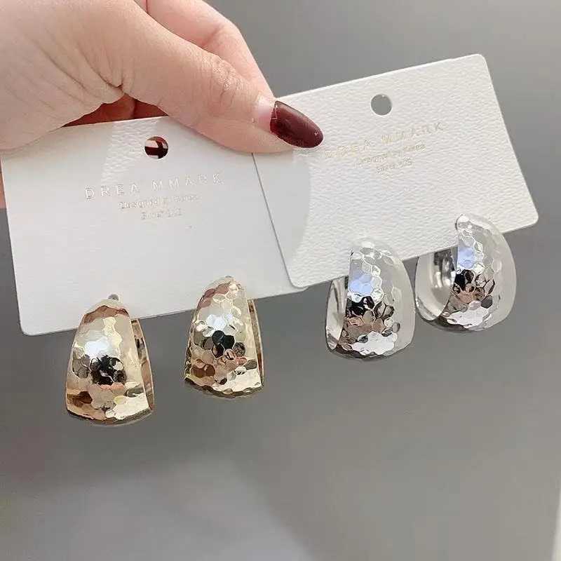 Retro Simple Semicircle Dangle Earrings for Women Vintage Big CShape Drop Earrings European Metal Geometric Party Jewelry Gift J251021