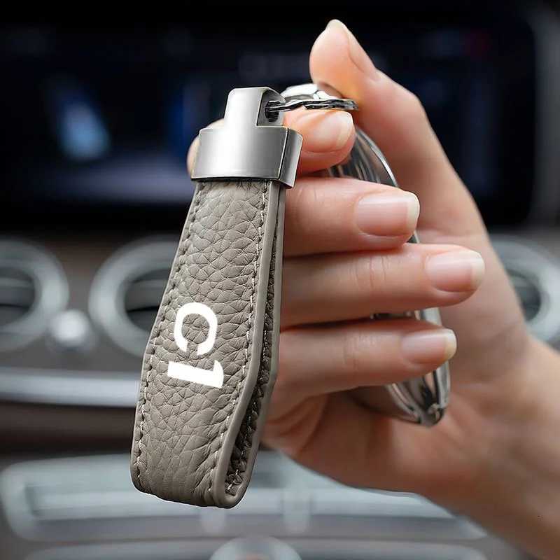 Luxury Genuine Leather Plaid Keychain Women Men Black Buckle Car Chain Holder For Citroen C1 Auto Accessories Square Pattern W251021