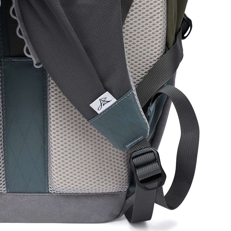 Sewafox Small Nylon Hiking Travel Backpack 32L /24L Waterproof Camping Backpack Fits 15 Inch Laptop Ultra Light Laptop Backpack Blue