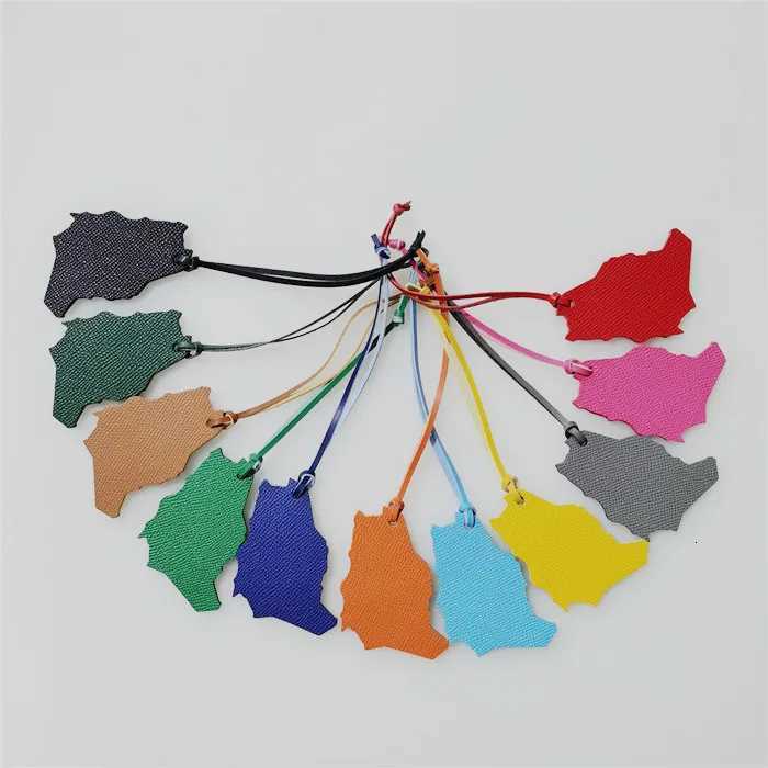 Genuine Saudi Arabia National Map Leather Keychain Ladies Women Bags Backpack Pendant Charm W251021