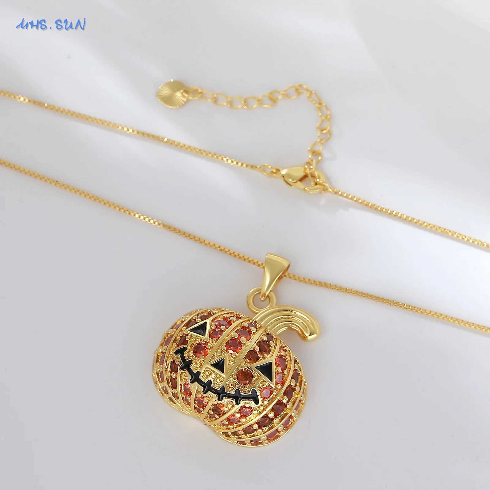 Sunsl Halloween Drip Oil Pumpkin Pendant Necklaces Hip-Hop Cubic Zircon Gold Plated Chain Exquisite Jewelry for Women Men XJ250717