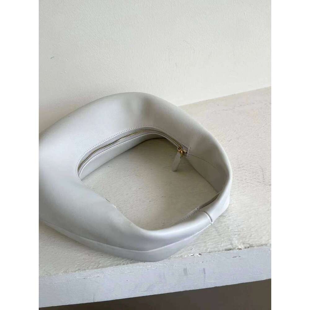 Spring And Autumn High Quality Leather Dumpling Bag 251021