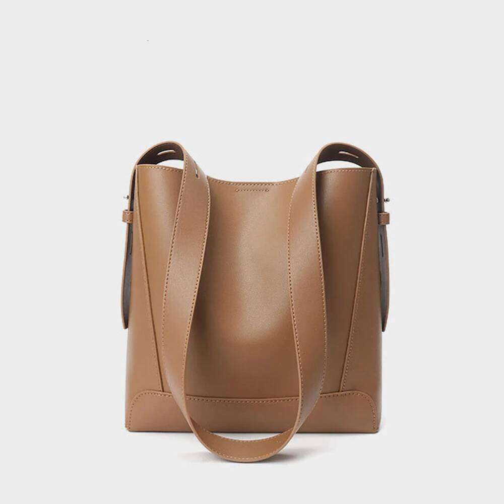 Simple Women Bucket Shoulder New Solid Color Handbags Retro Large Capacity Tote Bags Genuine Leather Women's Bag 2025