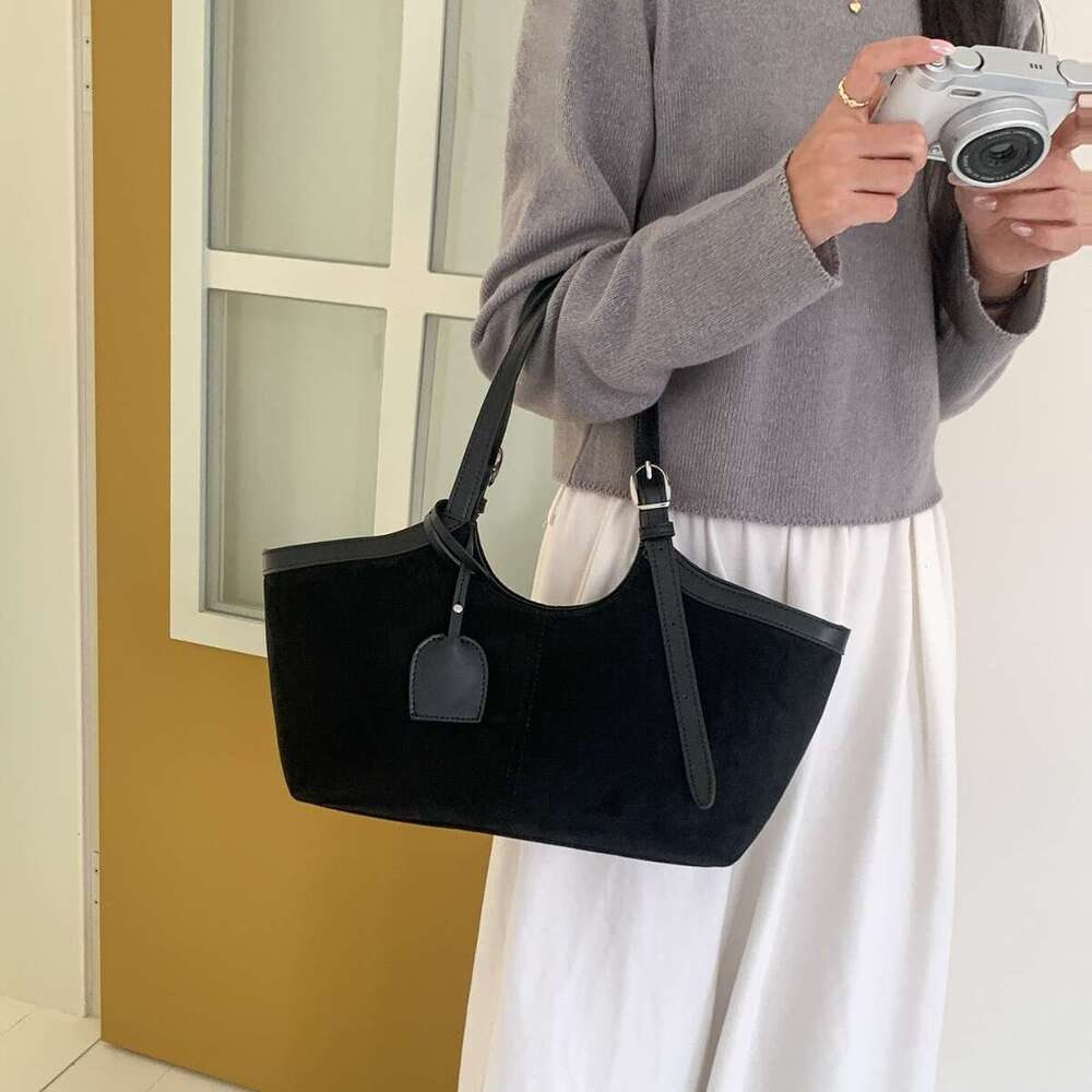 Autumn Winter Suede Creative PU Stitching Design Vegetable Basket Tote Large Capacity New Commuter Shoulder Bag For Women B5