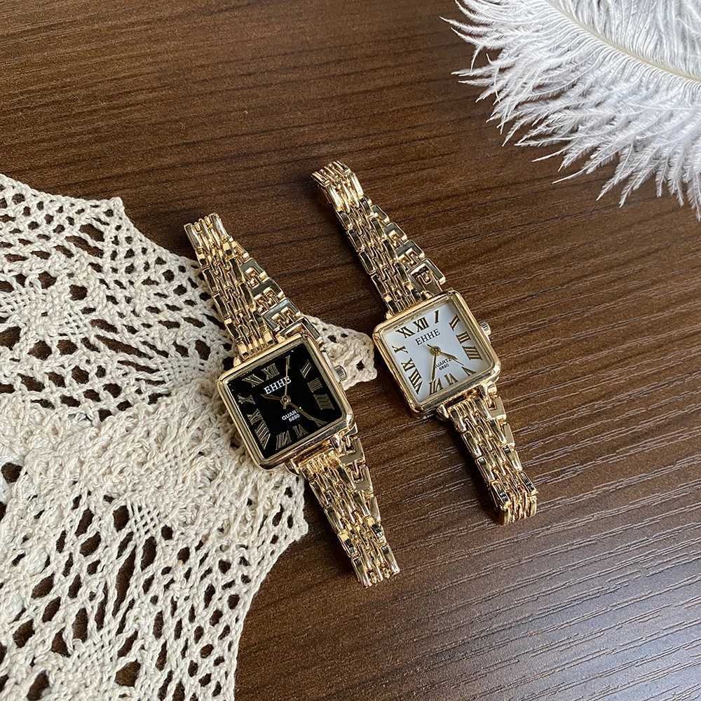 Cute Women Bracelet Mujer Golden Small Dial Quartz Hot Popular Wrist Hour Female Ladies Elegant es MiniXJ251021