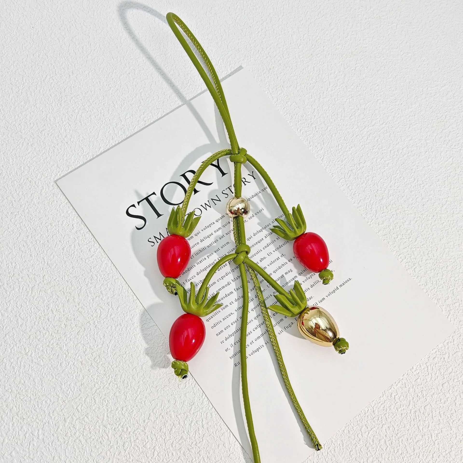 Bag Charm Exquisite Fruit Tomato Strawberry String Pendant Woman Allmatch Cute Backpack Pendant Bag Accessories J251121