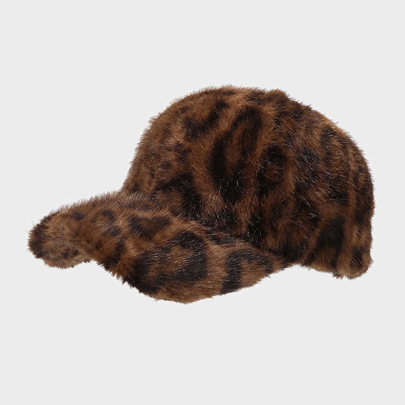 New Plush Leopard Print Warm Baseball Cap for Women Fashionable Outdoor Versatile Ponytail Duckbill Cap Sun Hat H251020