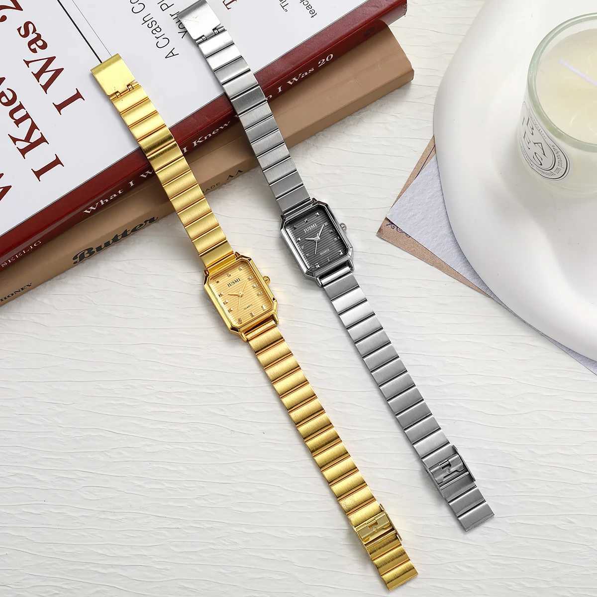 Fashion luxury exquisite alloy material Womens quartz suitable for Christmas Halloween holiday giftXJ251021