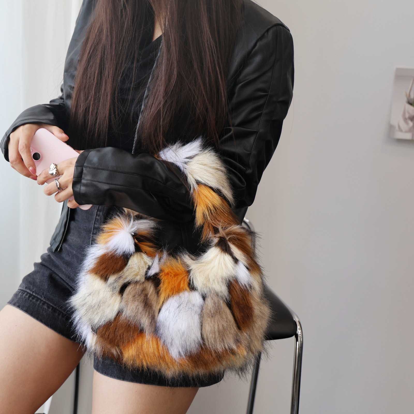 25 New Korean and Japanese Style Autumn Winter Plush Underarm Bag Y2K Hot Girl Style Clutch Leopard Print Bag 5793