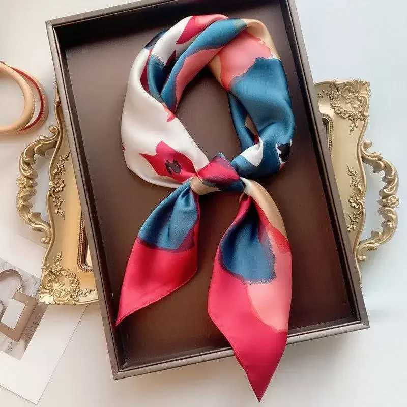 New 2025 Designer Scarfs Luxury Silk Square Scarf for Women Fashion Lady Hair Bands Ribbon Headband Accessories Bandana W251021