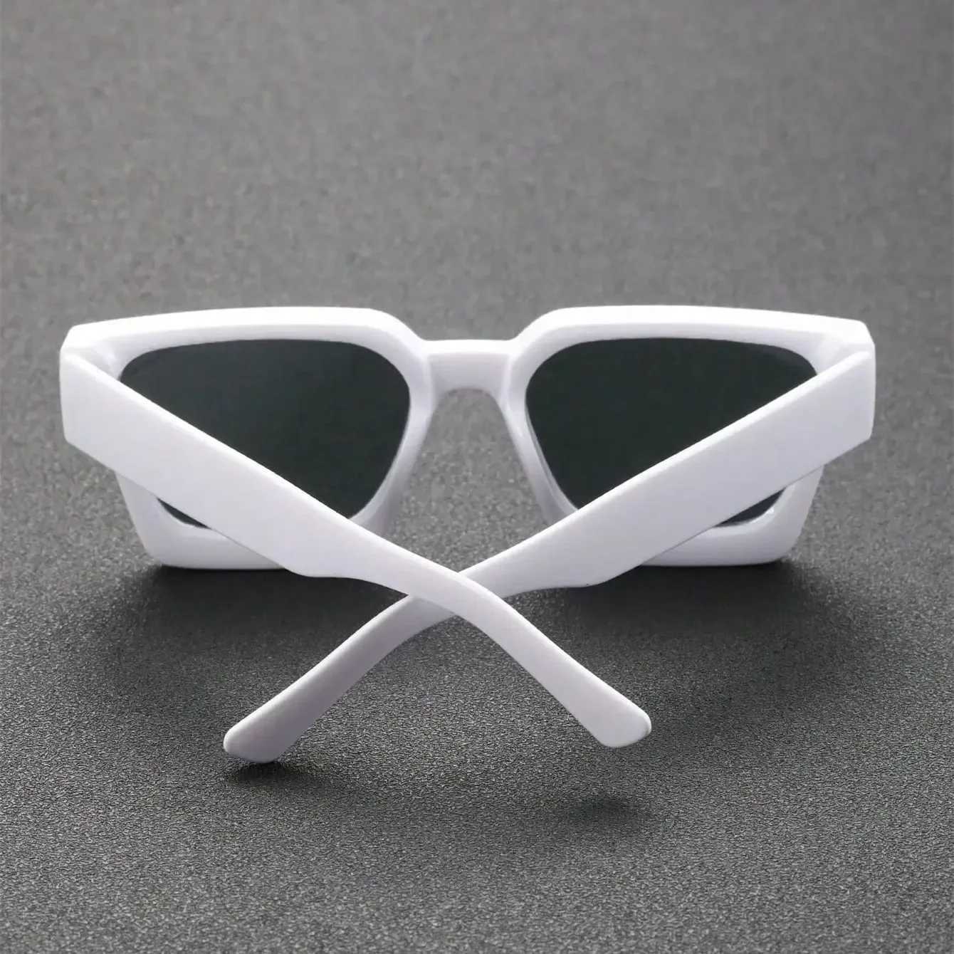 Unisex Plastic Fashion Square Frame Sunglasses For Street Photography And Beach Trips Driving Accessories J251114