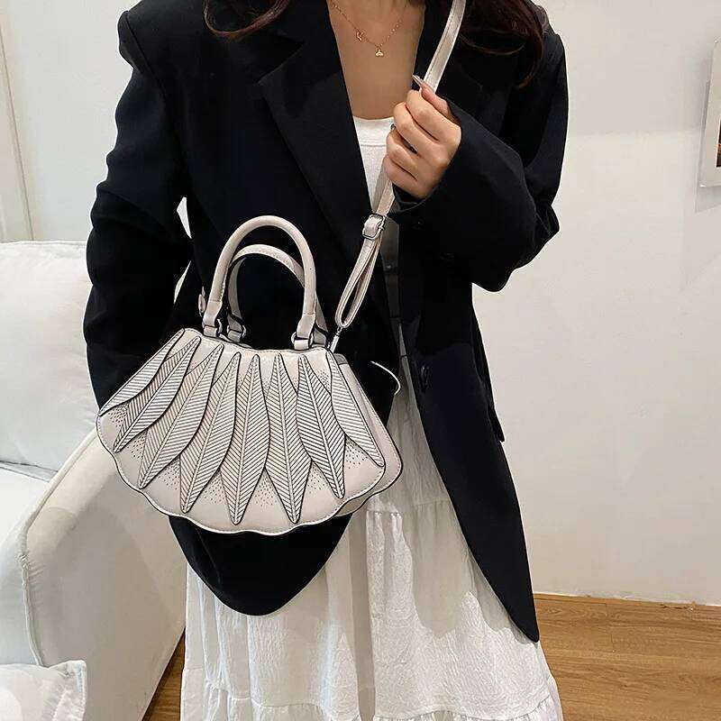 New 2025 Autumn Winter Chic Crossbody Bag For Women Shoulder Handheld Purse Fashionable Handbag Gift