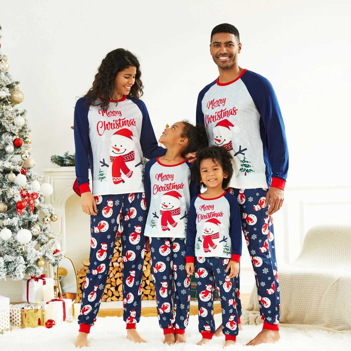 Family Matching Christmas Cartoon Letter Print Top And Pants Pajama Set L2510211393