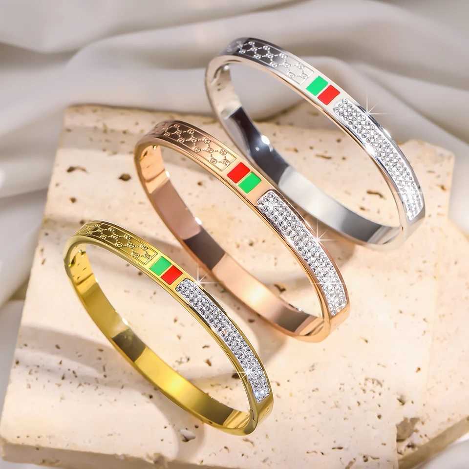 Htpwe Stainless Steel Red And Green Oildripping Zirconium Bracelet Women Plated 18k Couple Holiday Gift Bracelet Party Jewelry J251021