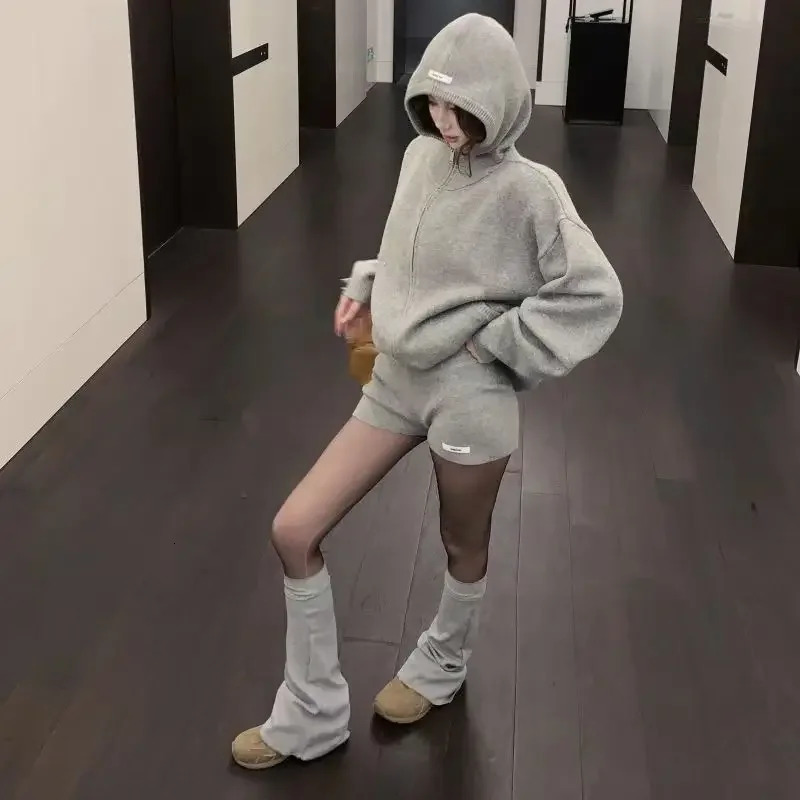 Y2k American Grey Retro Knitted Zipper Hoodie Womens High Waist Shorts TwoPiece Korean Fashion Loose Sweatshirt Suit 251017