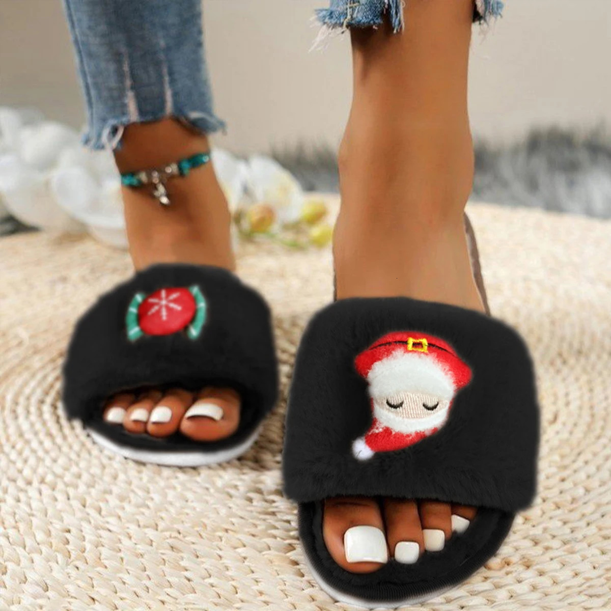 Womens Slippers for Autumn and Winter Cute Cartoon Christmas Candy Warm Indoor Home Slippers OneStrap Slippers 251021
