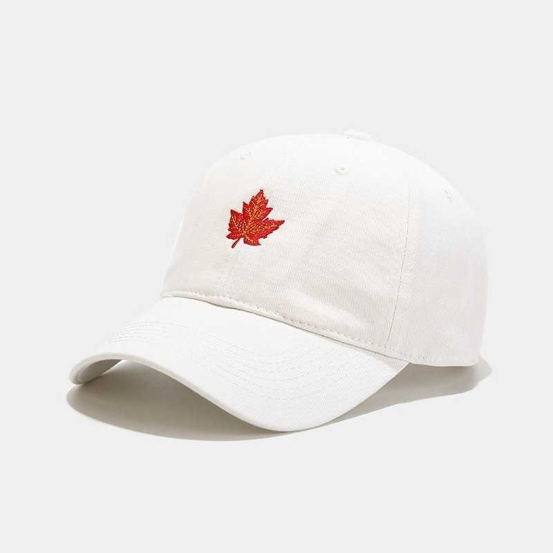 Maple Leaf Embroidered Soft Top Baseball Cap Mens Outdoor Leisure Duck Tongue Cap Womens Small Couple Sun Visor Hat H251020