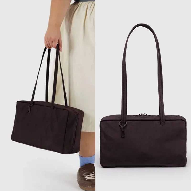 Light Luxury Brand Tote Bag Fashionable Advanced Simple Casual Handbag Large Capacity Commuter Nylon Solid Color Shoulder BagW251021