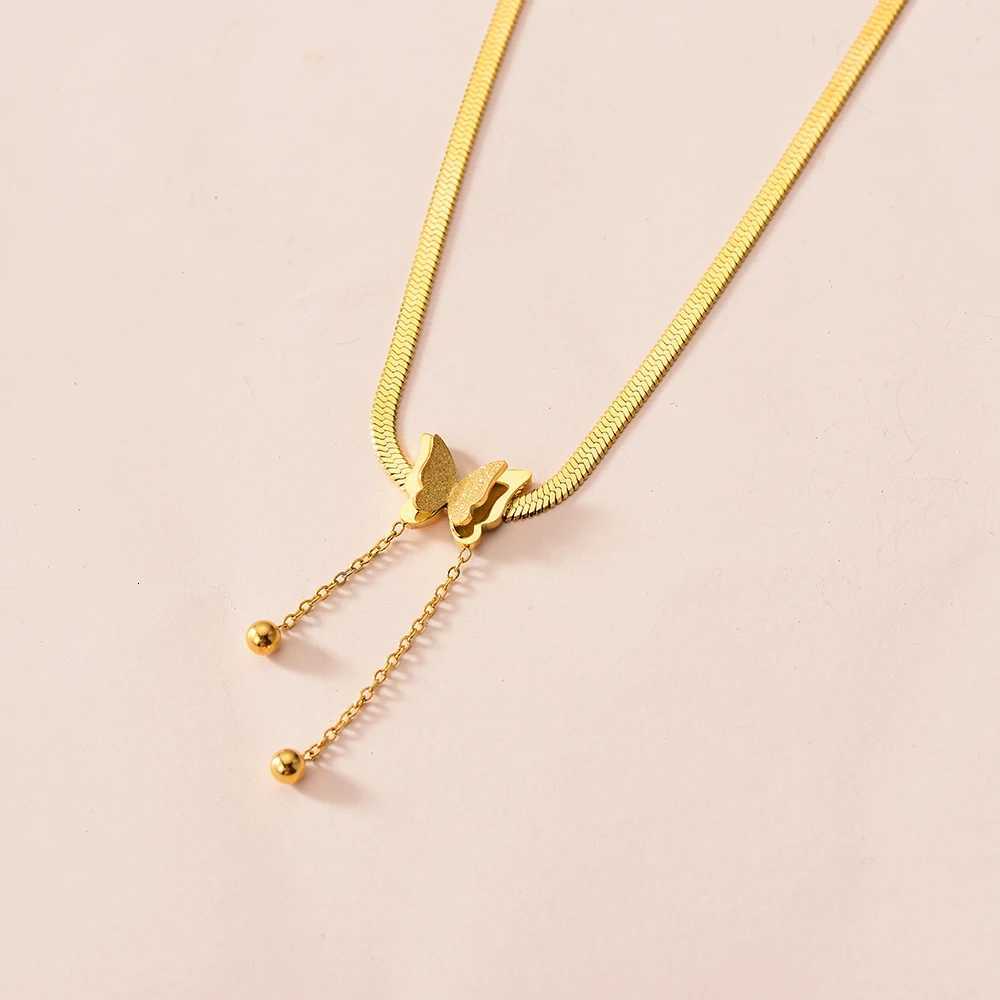 Multilayer Vintage Butterfly Necklace for Women Gold Color 316L Stainless Steel Blade Snake Chain Charms Choker Jewelry Gift XJ250717