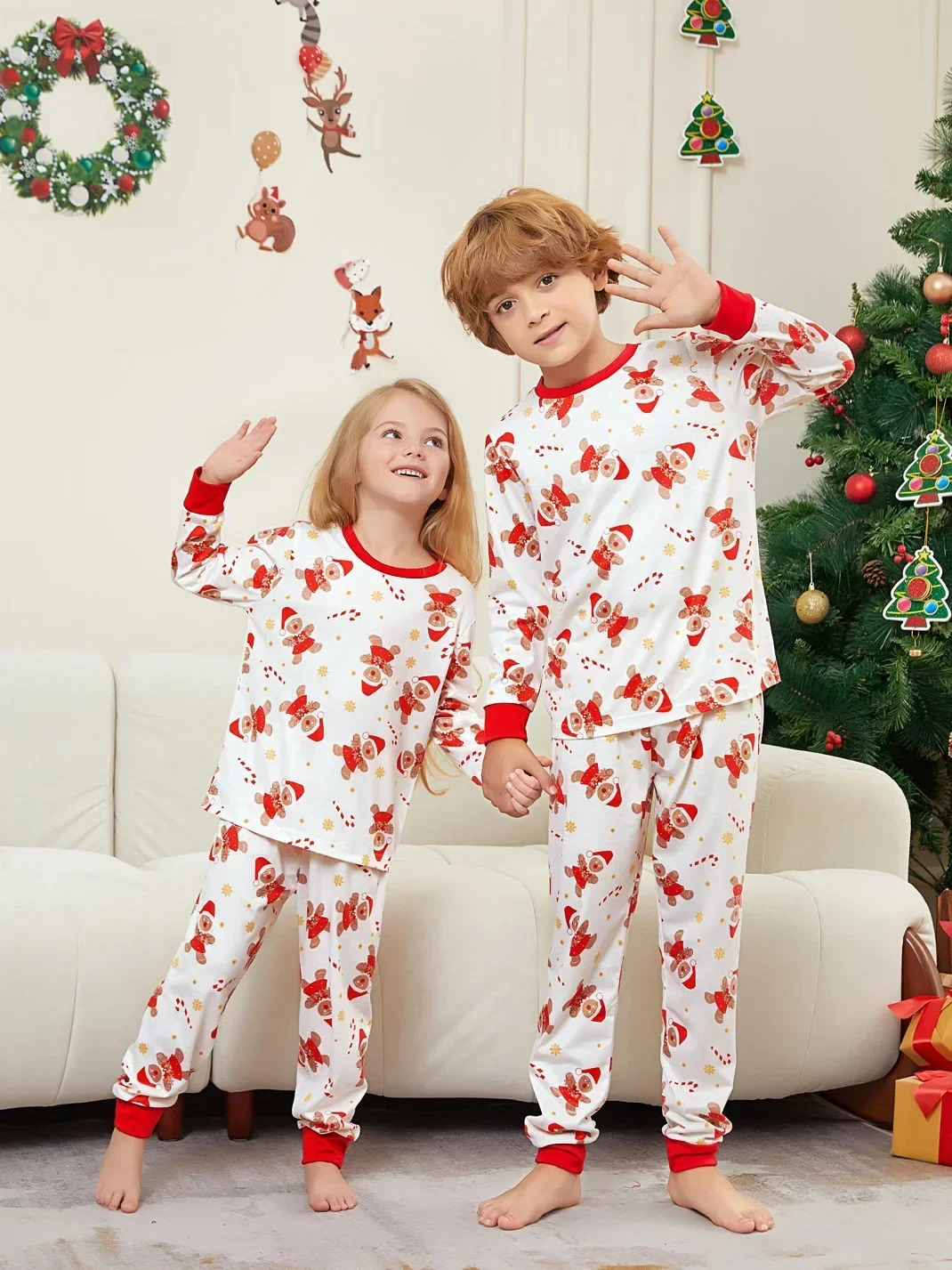 2025 Cartoon Allover Print Christmas Pajamas in Set Couples Casual Sleepwear Childrens Clothing Baby Dog Romper Family Look 251021