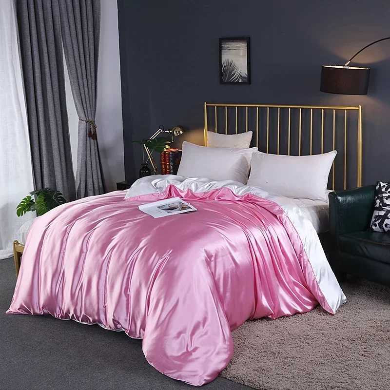 Luxury Stain Mulberry Silk Duvet Cover King Smooth Beautify Skin Silk Blanket Covers Soft Comfort Comforter Covers Quilt Cover W251021