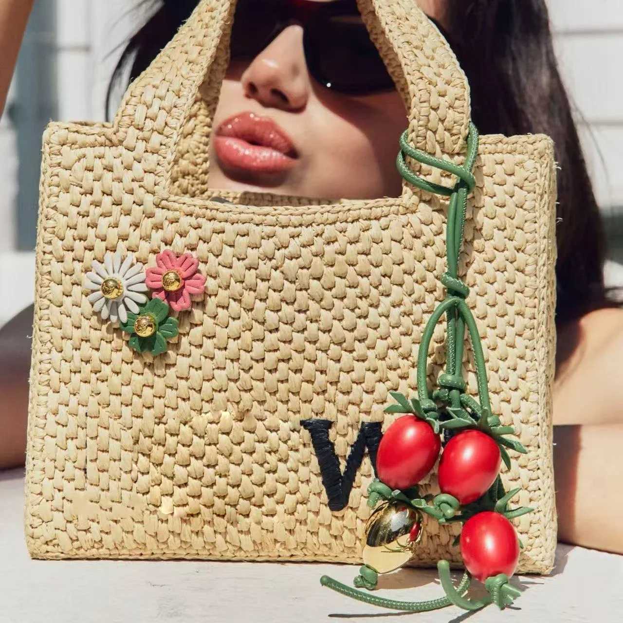 Cowhide Tomato String Bag Charm Exquisite Pendant Woman Allmatch Cute LO Home Backpack Pendant Bag Accessories J251121