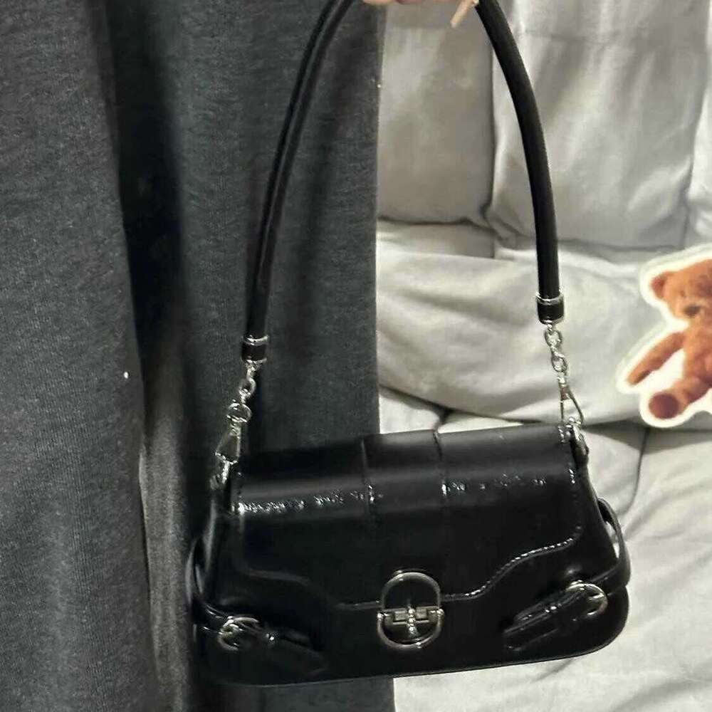 French Style Single Shoulder 2025 Black New Niche Texture Baguette Underarm Versatile Crossbody Bag