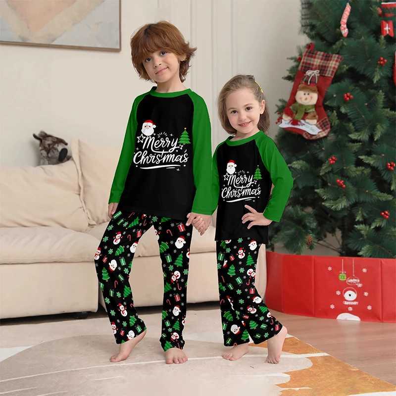 New 2025 Santa Print Mother Daughter Father Son Matching Family Outfits Christmas Green Pajamas Set Soft Xmas baby dog jumpsuit L2510211EI3