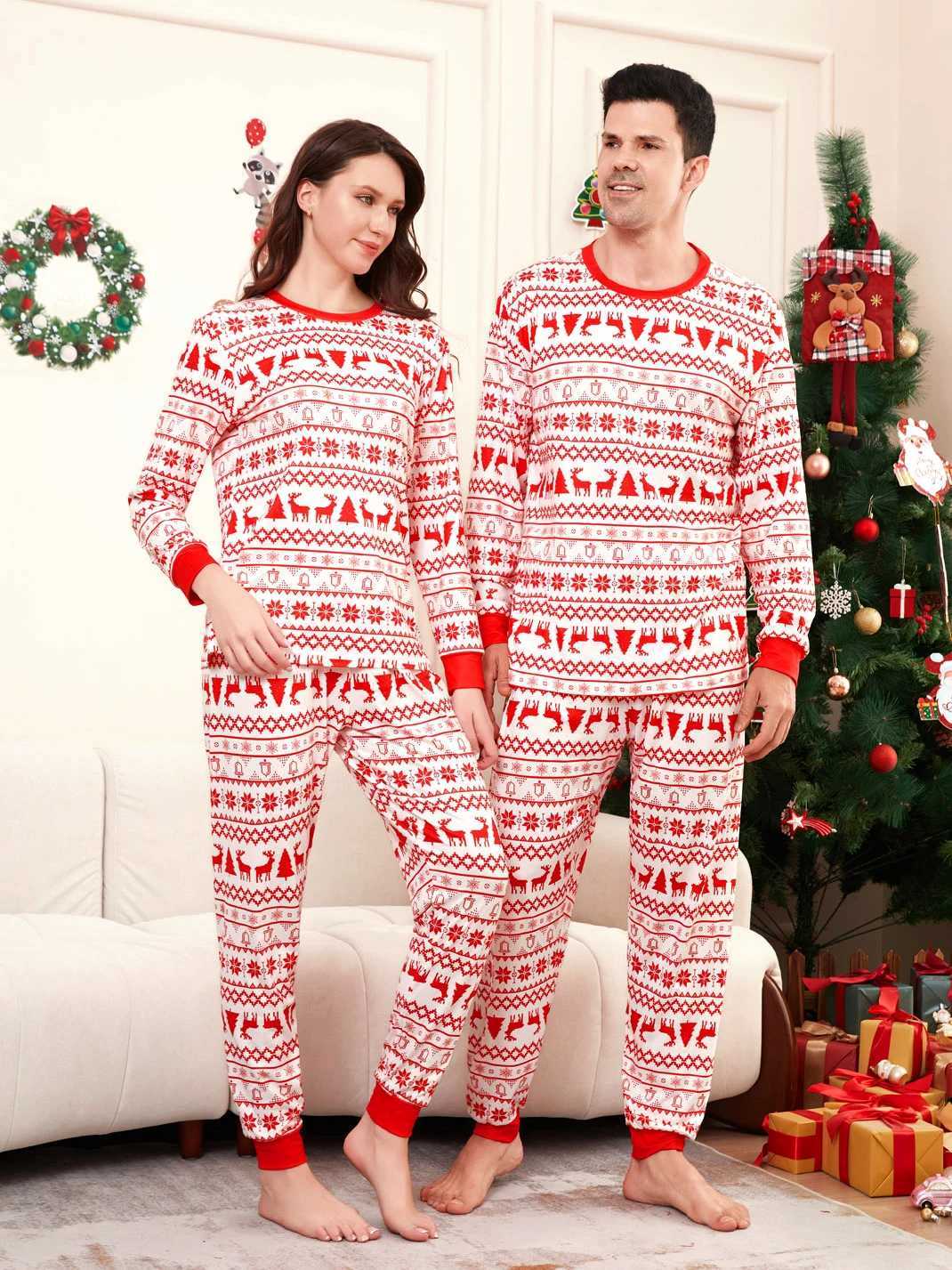 Christmas Family Matching Outfits Mom Dad Kids 2 Pieces Pajamas Set Baby Casual Loose Sleepwear Xmas Family Look Pyjamas L251021E8VB