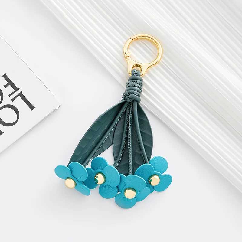 Strawberry flower leaves bag charm for women bag fashion highend exquisite workmanship bag decoration bag accessories J251121