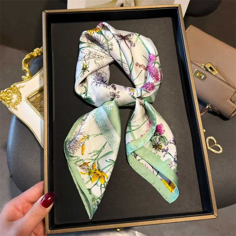 2025 New Fashion Floral Print Shawl Square Scarf for Women Satin Wraps Neckerchief Female Hair Bands Ribbon Headband Bandana W251021