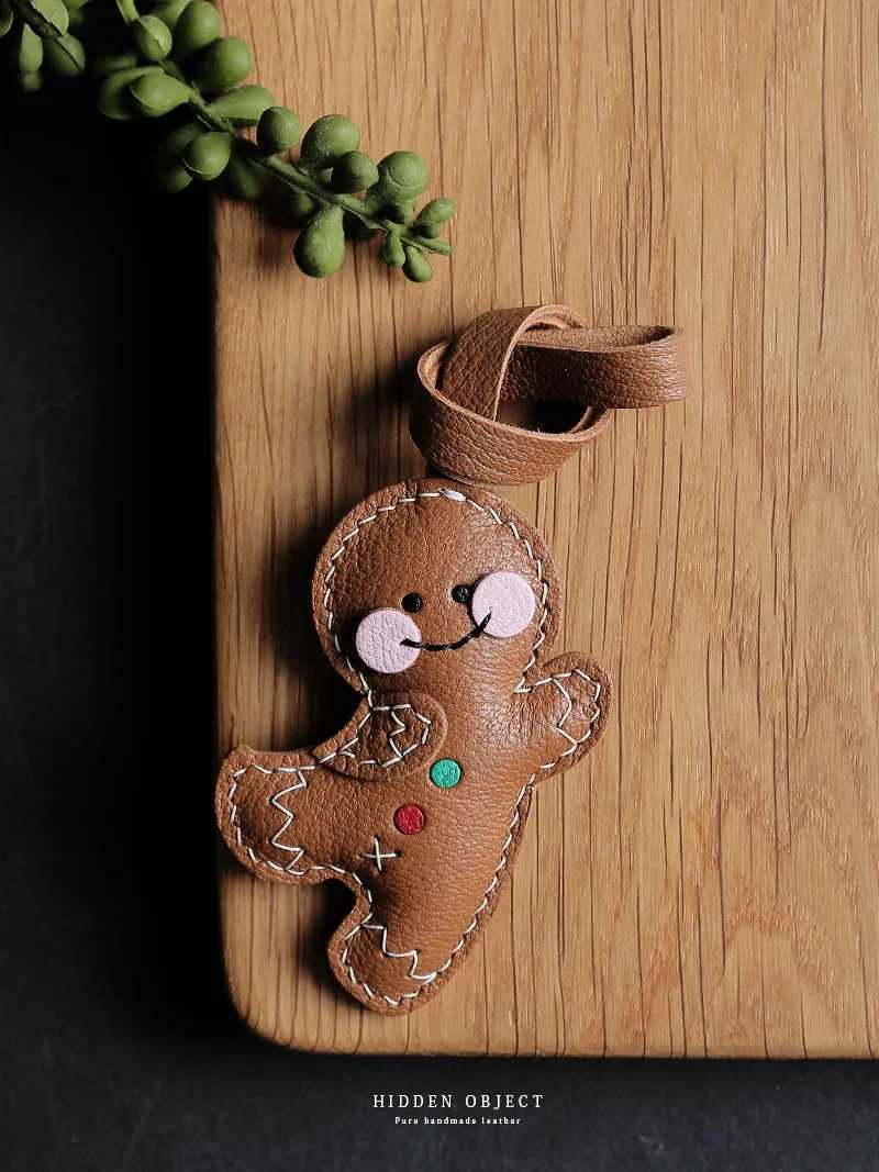 Handmade leather Bag charm Gingerbread Man Leather Pendant Handmade Christmas Gift Keychain Leather Pendant Birthday gift W251021