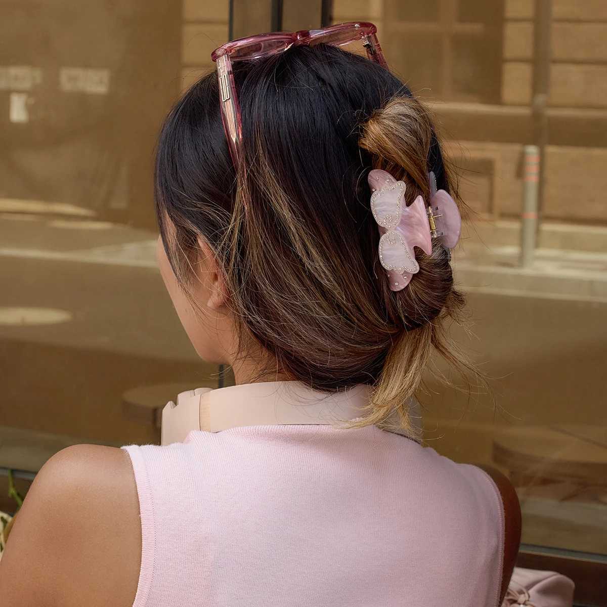 Zora Sweet Trendy Hair Accessory For Women Inlay Zircon White Wings Pink Acetate Grip Shark Clip Jewelry Party Gift DecorationW254021