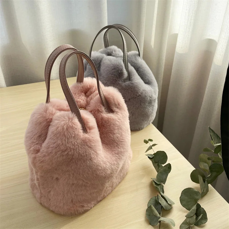 Winter Faux Fur Plush Tote Bag Fashion Large Capacity Bucket Handbag Shoulder Bag For Women Gray Pink White Daily Shopping Bag 251021