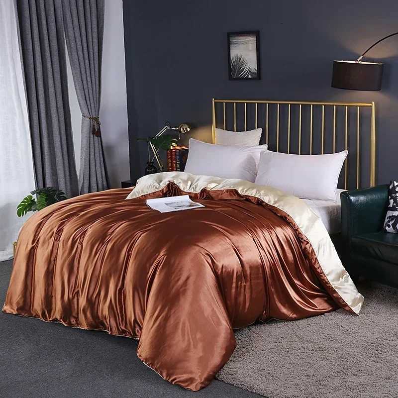 Luxury Stain Mulberry Silk Duvet Cover King Smooth Beautify Skin Silk Blanket Covers Soft Comfort Comforter Covers Quilt Cover W251021