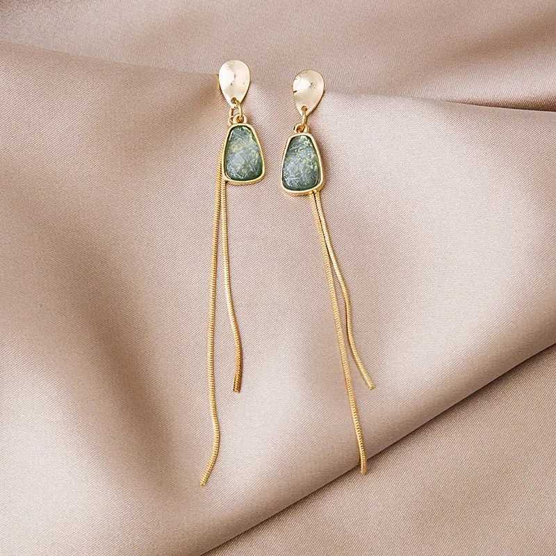 Vintage Green Crystal Long Tassel Earrings for Women Femme Gold Color Alloy Chain Geometric Drop Dangle Earrings Party Jewelry J251021