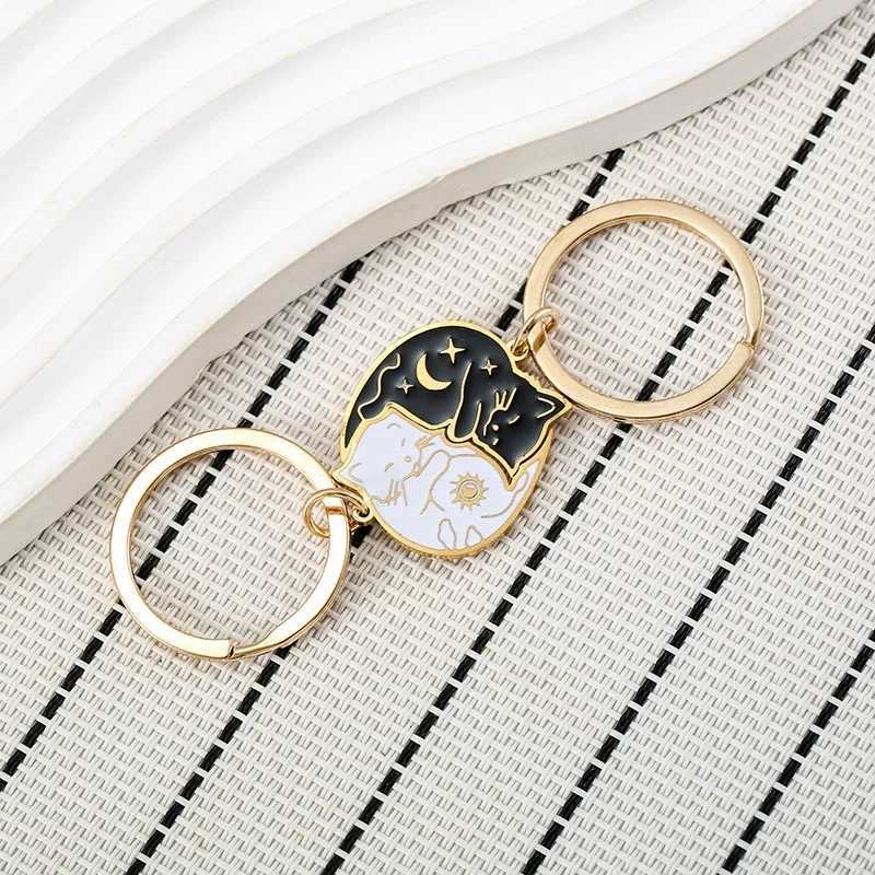 2Pcs Stainless Steel Black White Cat Necklace Love Embrace Cat Matching Couple Pendant Necklaces BFF Jewelry for Women Friend XJ250717