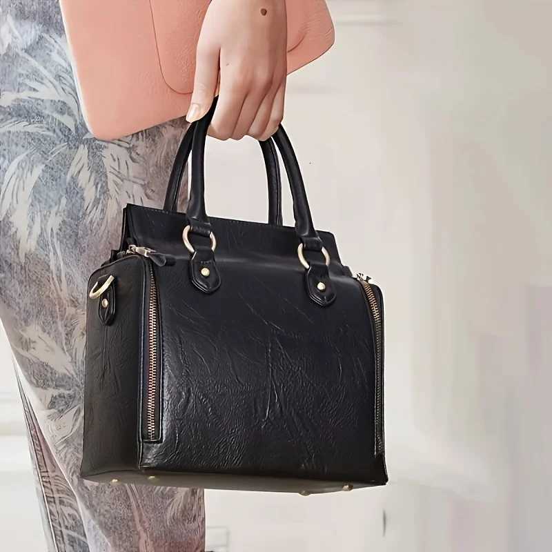 A retro lady handbag with multiple storage pockets card slots and a zipper closure Z251018