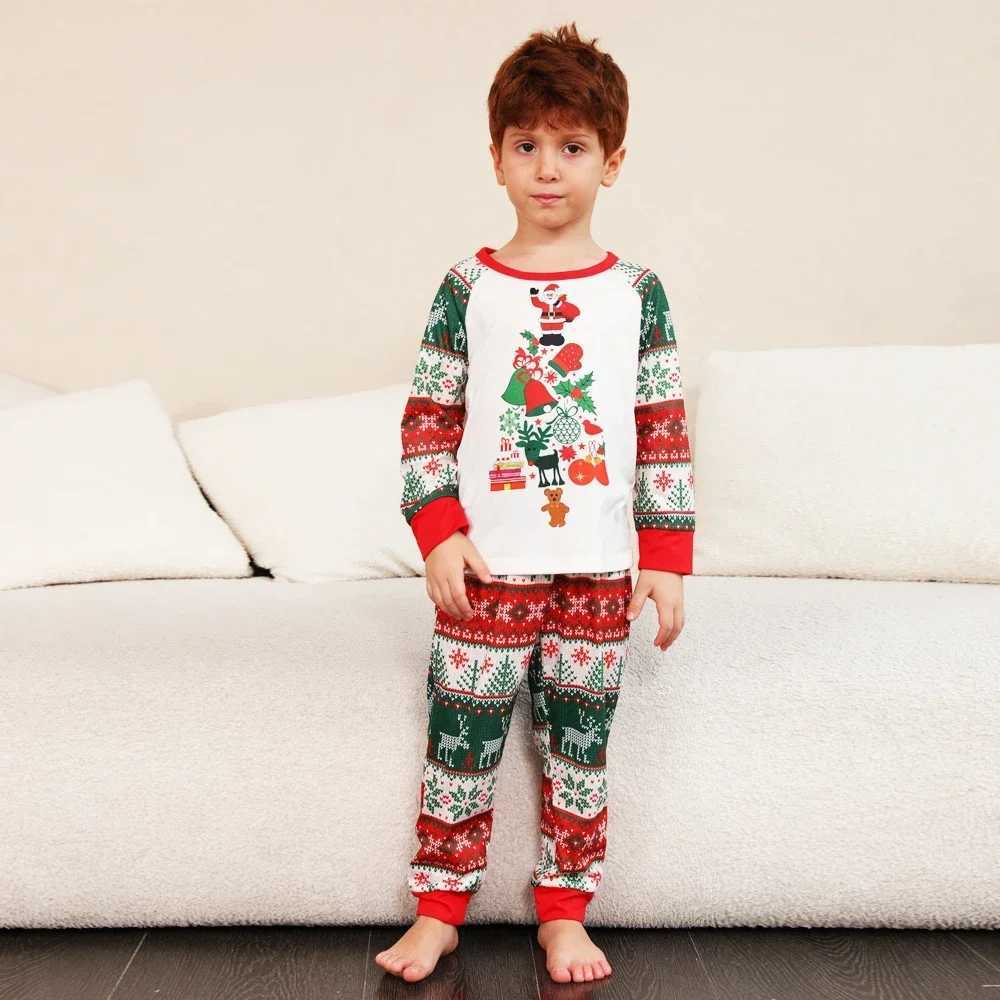 Christmas Pajamas for Family Matching Outfits Allover Print Cute Soft 2 Pieces Suit Couples Kids Clothing Set Casual Loose Pjs L251021K6Z7