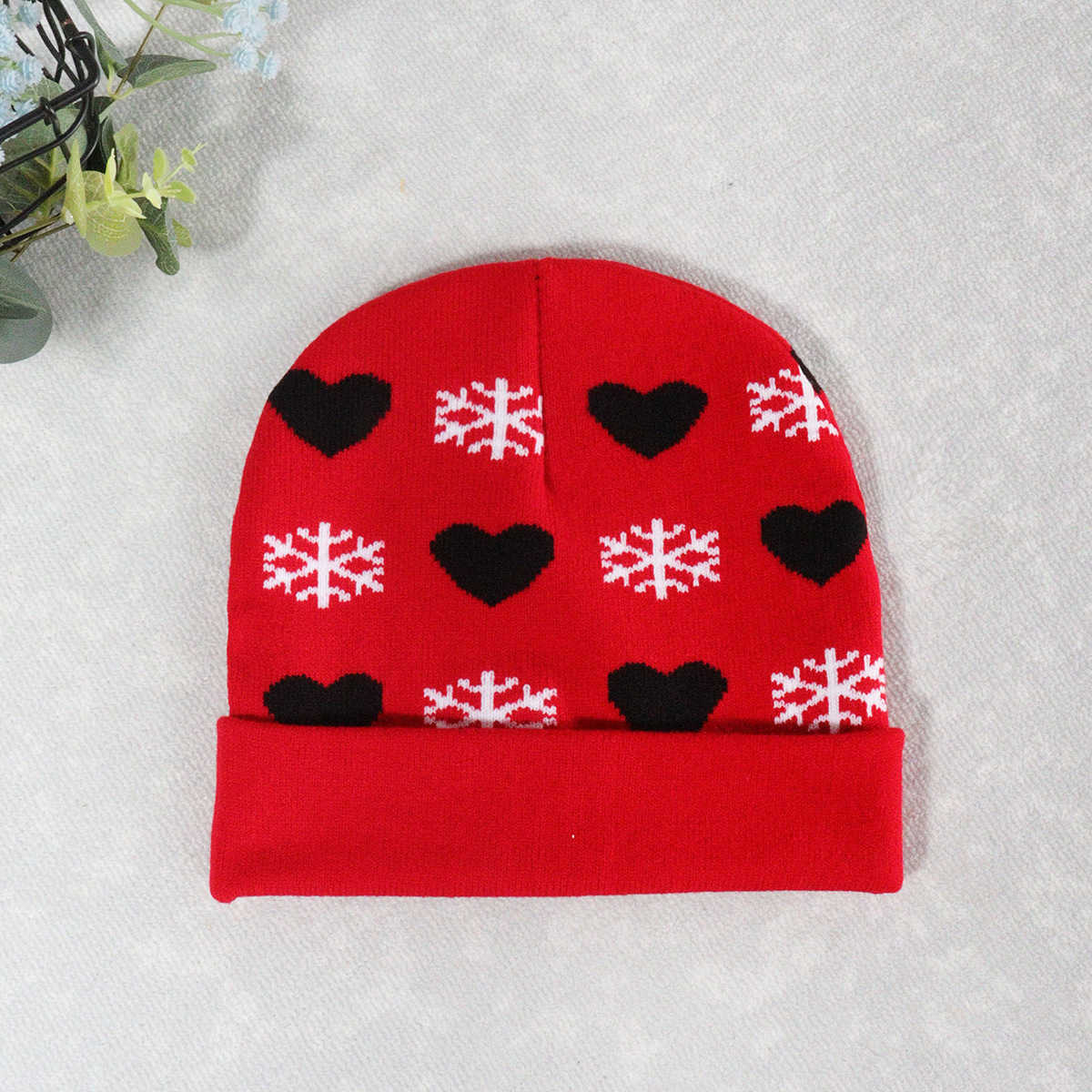 New Autumn and Winter Jacquard Hat Snowflake Love Heart Christmas Style Knitted Hat Warm Casual Fashion Cold Hat H251020