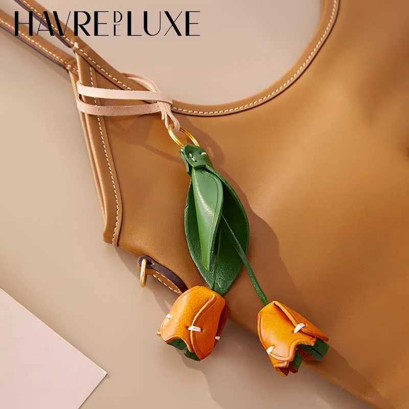 Flower cowhide leather bag charm for womens bag fashion advanced good texture hanging bag accessories J251121