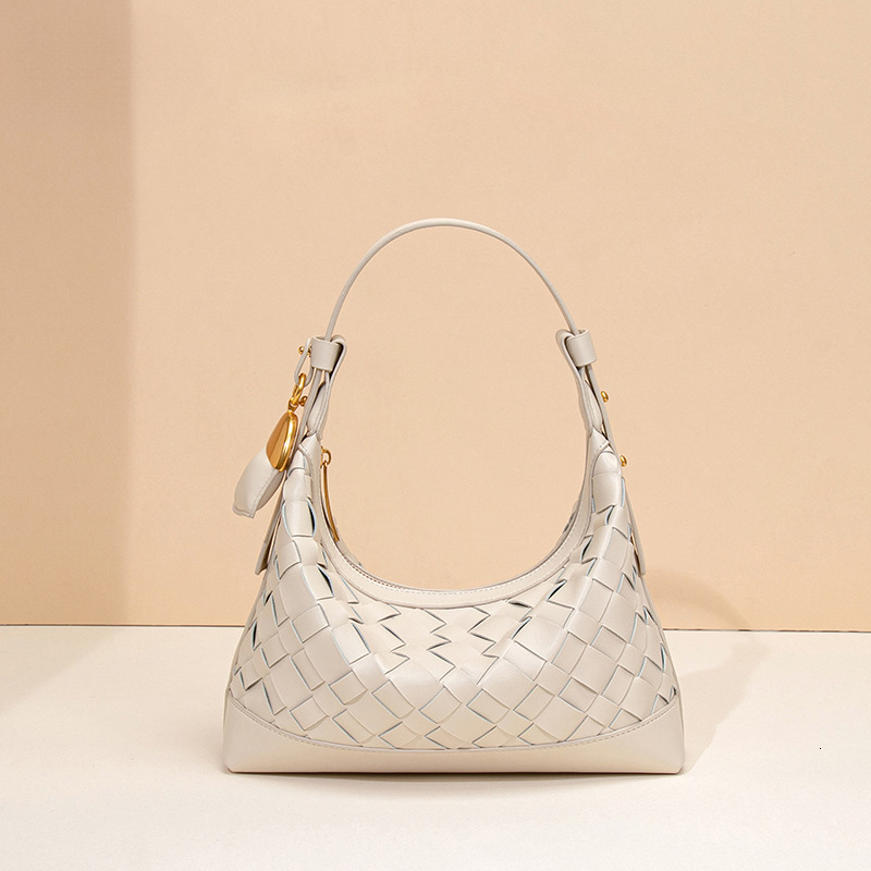 New Autumn And Winter Woven Women's Shoulder Bag Designer Bag Underarm Dumpling Bag Trendy Fashion Retro Elegant Style Luxury Handbag