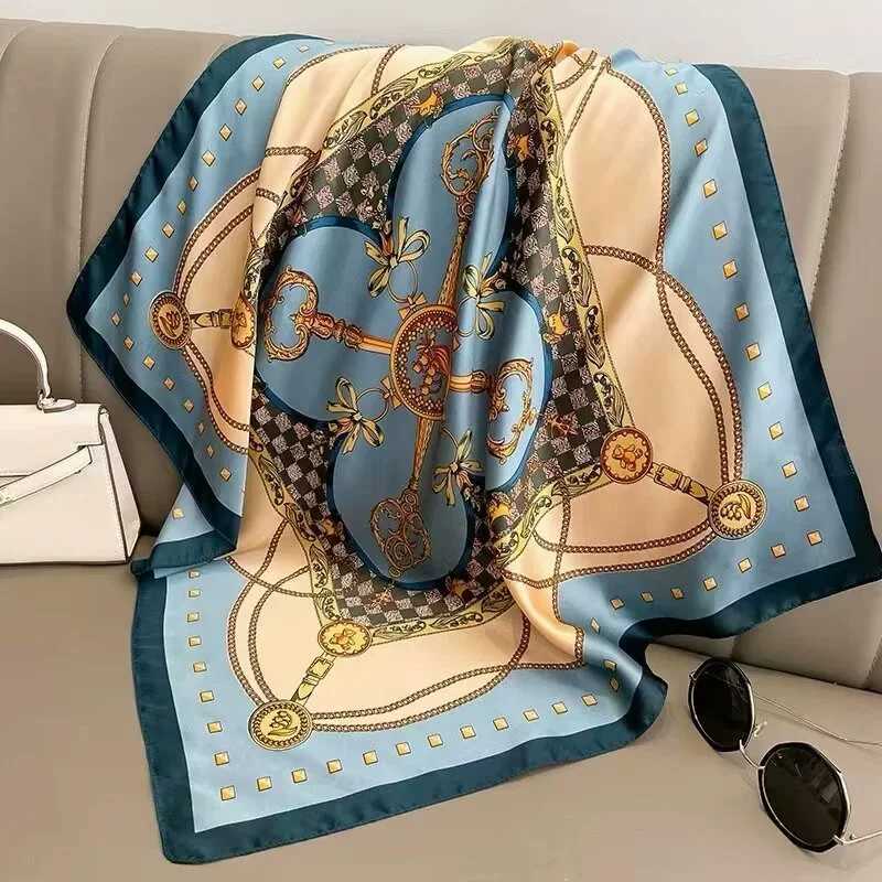 70cm Chain Pattern Scarf Universal Imitation Silk Highend Square Scarf Clothing Accories Kerchi Shawl Protection scarfW251021
