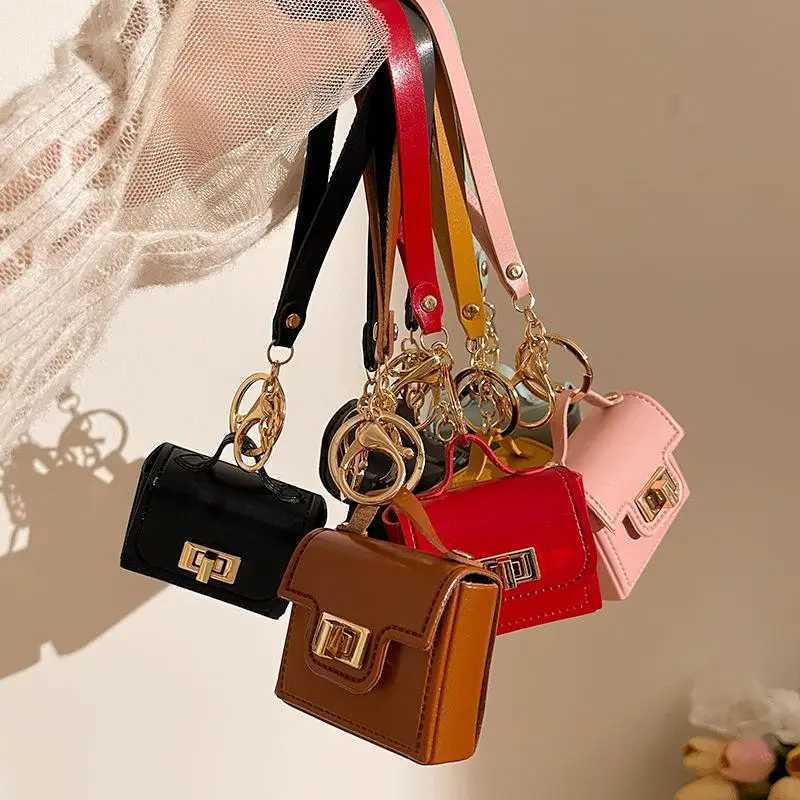 1pc Creative Mini Coin Bag Keychain Money Change Purse Fashion Versatile PU Leather Key Bags Earphone Storage Bag Pendant W251021