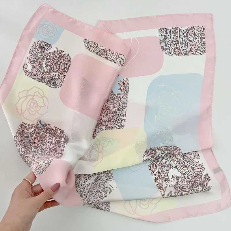 68cm Cashew Flower Rose Pattern Silk Scarf Wens Simated Silk Fresh and Egant Versati Fashion Decorative Square ScarfW251021