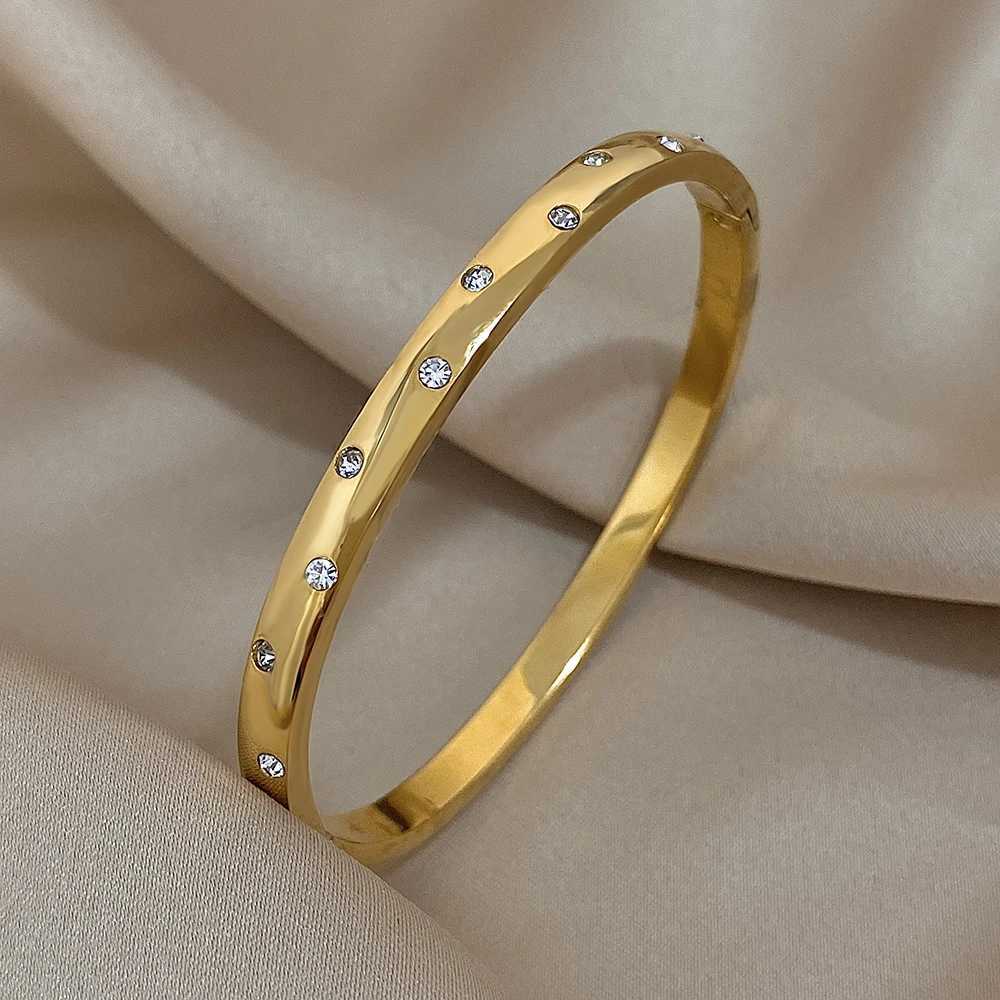 Trend Minimalist Casual Inlaid Rhinestones Gold Color Stainless Steel Bracelet Bangle For Women Wrist Fashion Accessories Gift J251021