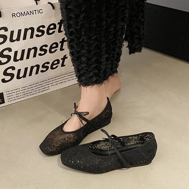 Spring Flat Shoes for Women Square Head Shallow Mouth Mesh Fabric Embroidery Butterfly Knot Soft Sole Single Shoes 251021