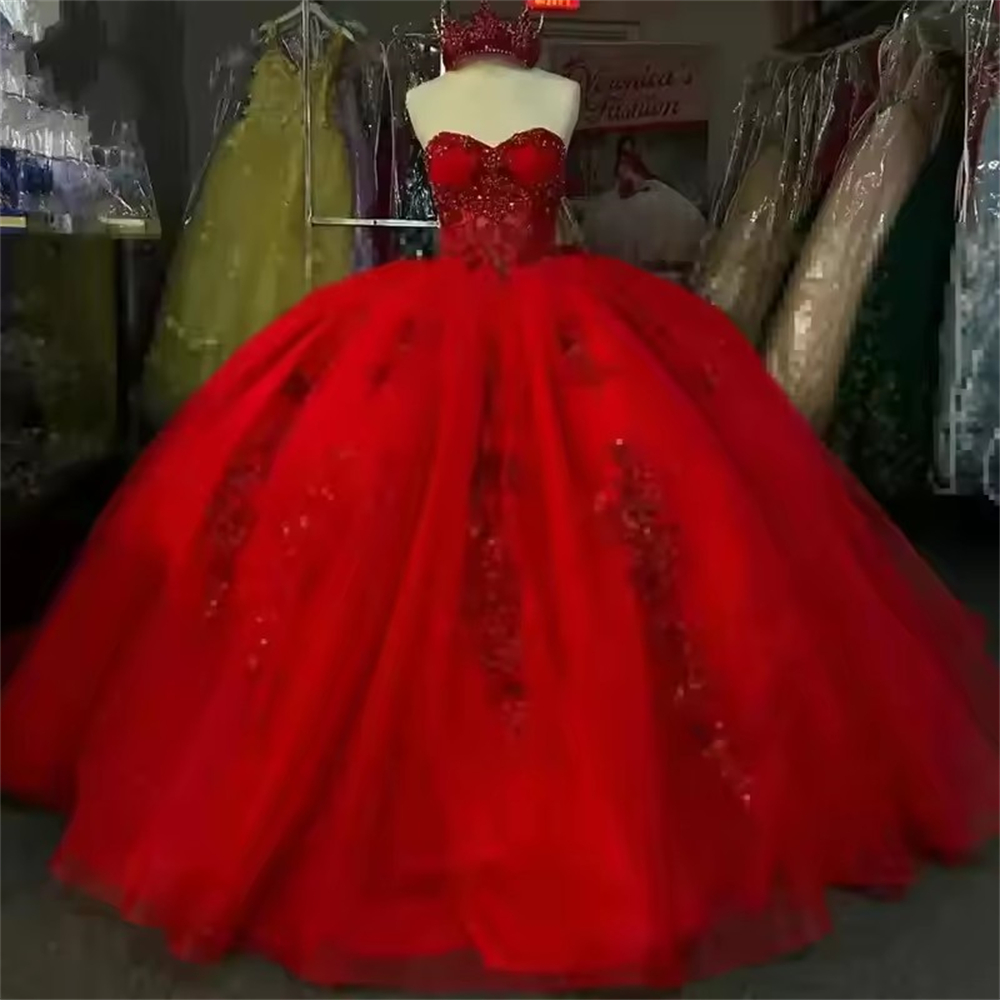 Ball Gown Quinceanera Dresses Red XV Vintage Appliques Lace Sweetheart Plus Size Customized Princess Sweet 15 16 Birthday Party Gowns Vestidos De 15 A